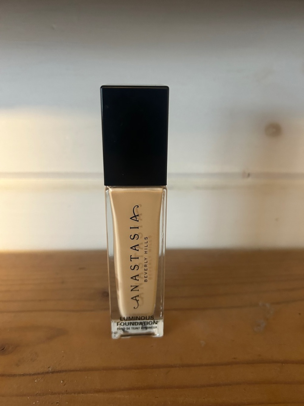 Anastasia Beverly Hills Luminous Foundation - Cream Shade 220N